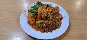 Mixed item plate at Happy Sambodi Vege Restaurant in Kuala Lumpur