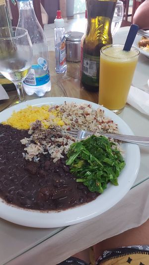 Feijoada and maracuja juice at Casa da Pamonha in Manaus