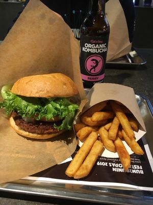 Bun2Bun Club with chips at Bun2Bun - Kamppi Shopping Center in Helsinki