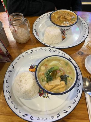 Curries  at Zaap Thai Street Food in Leeds