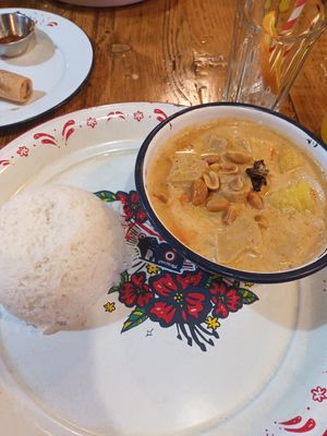 Massamam curry with This Isn't Chicken at Zaap Thai Street Food in Leeds