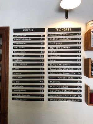 So many choices... at Mama Carmen's in Mallorca