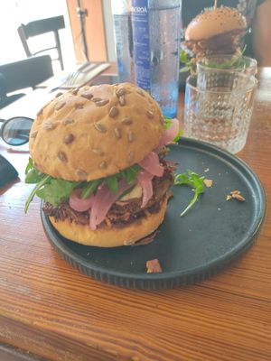 Hamburguesa vegana at Badal Corner in Mallorca