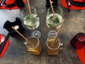 Hausgemachter Eistee war nicht sehr aussergewöhnlich at Jialu in Luzern