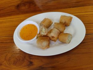 Spring rolls at Chew Xin Jai in Pai
