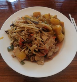 Rice with 3 dishes, sooo yummy! 45 bhat at Chew Xin Jai in Pai