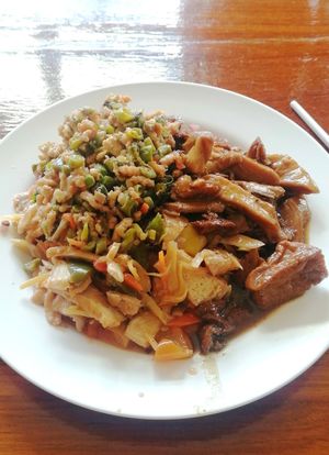 Rice with 3 dishes 45 bhat at Chew Xin Jai in Pai