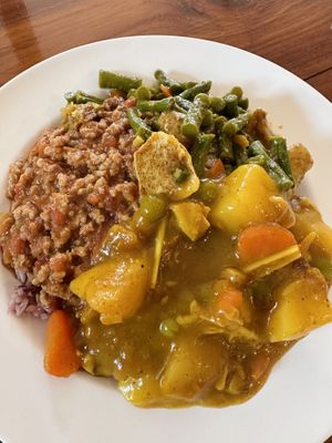 Buffet, rice w/ 3 toppings (45 THB)  at Chew Xin Jai in Pai