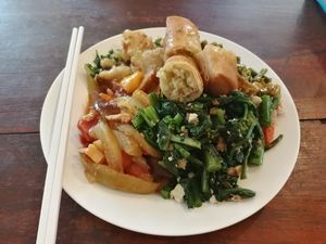 Selection of food from the buffet at Chew Xin Jai in Pai