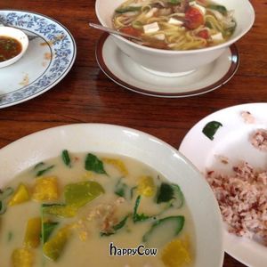 dinner at Chew Xin Jai in Pai