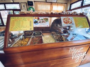 Vegan food at Chew Xin Jai in Pai