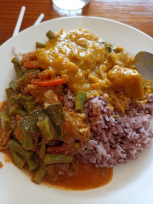 Buffet at Chew Xin Jai in Pai