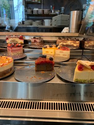 The one with raspberries is vegan  at Cafe Fingerlos in Salzburg