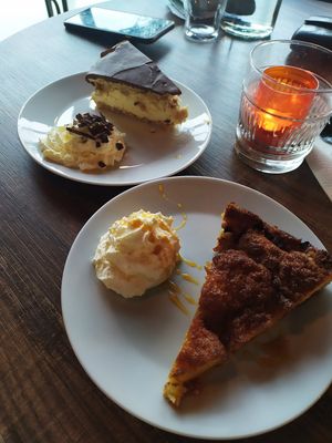 Snickers and mama's Apple cake at The Soup Company in Vik