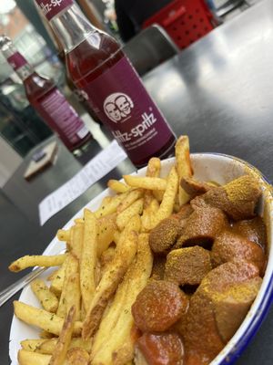 Vegane Currywurst mit Pommes 🍟   at Herman ze German in Loerrach