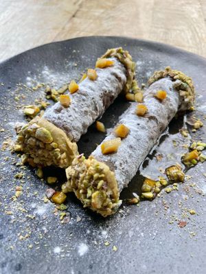 Cannoli pistacchio at The Meets Restaurant in Amsterdam