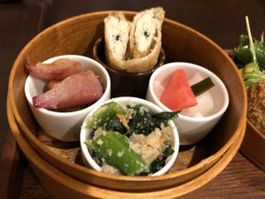 套餐其中四樣小菜 at Jinenya - Karuizawa Bypass in Nagano