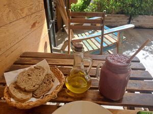 Complimentary bread, Berry smoothie (not free) at Organic Kitchen in Casablanca