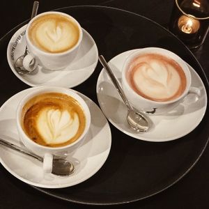 Cappuccino, Latte & Beetroot Latte! They also have Turmeric Latte, Matcha Latte & delicious teas! at Plantastic's Streetfood Kitchen in Rotterdam