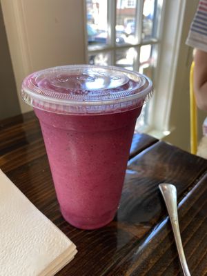 Dragon fruit smoothie at Root in Newport