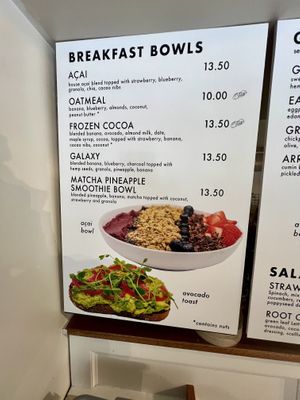 Breakfast bowls  at Root in Newport