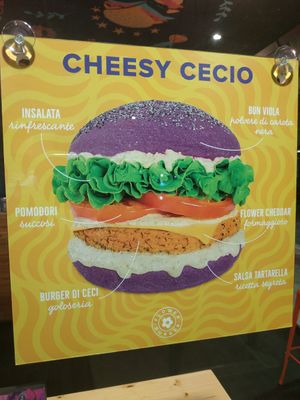 Cheesy cecio at Flower Burger in Bari