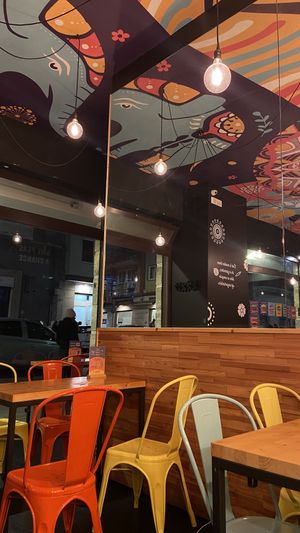 the restaurant   at Flower Burger in Bari