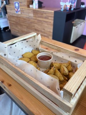 Flower nuggets with fries   at Flower Burger in Bari