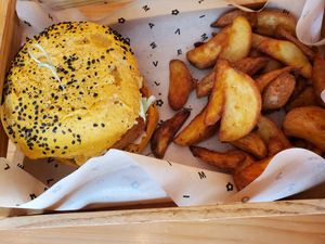  at Flower Burger in Bari