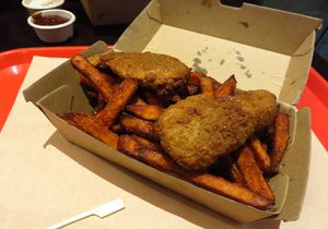 Fried chick'n munch box at Lord of the Fries in Wellington