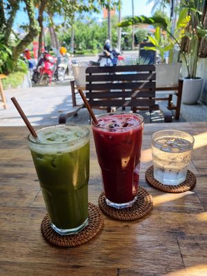Beet me up and fresh me up juices at Nourish in Hoi An