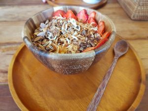 Chocolate smoothie bowl at Nourish in Hoi An