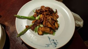 Truffle mushrooms with asparagus at Táiwān RénDào SùCài in Shanghai