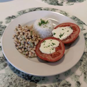 Vegan Burgers with Black Eyed Pea Salad and Rice (Main Option 2) at Donna Veggie in Guimaraes