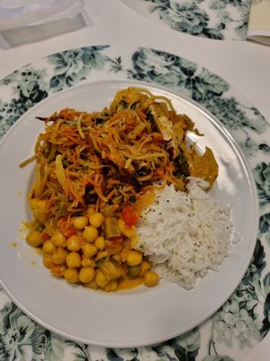 a selection of the mains on offer at Donna Veggie in Guimaraes