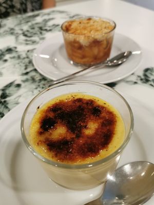 Desserts at Donna Veggie in Guimaraes