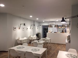 Images of the interior Donna Veggie. at Donna Veggie in Guimaraes