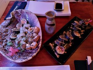 the crispy ones on the left are SO delicious. Left: 12€, right: 8€ at Legumi Sushi Vegan in Lisbon