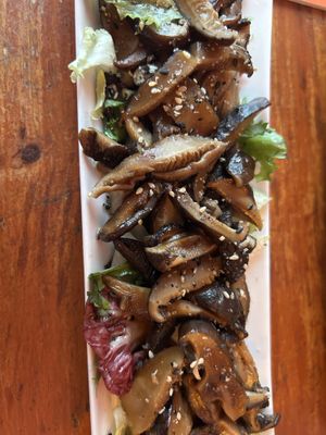 Shiitake  at Legumi Sushi Vegan in Lisbon