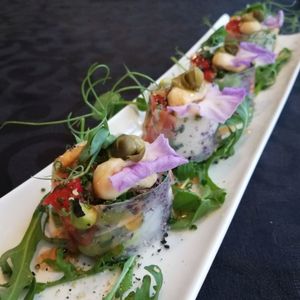 Creative sushi rolls at Legumi Sushi Vegan in Lisbon