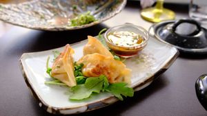 Dumplings at Legumi Sushi Vegan in Lisbon