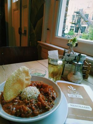 Delicious curry with local seasonal veggies at HartBiet in Amsterdam