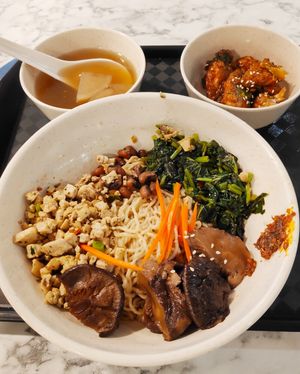Mushroom Kolomee with tempeh side dish (top right) at Thunder Tree 擂茶树 - VivoCity in Central Singapore
