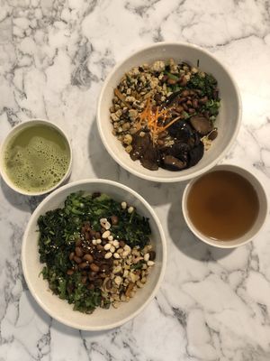 Leicha Kolomee (left) and Mushroom Kolomee (right)  at Thunder Tree 擂茶树 - VivoCity in Central Singapore