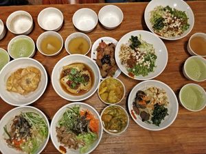 Big feast at Thunder Tree 擂茶树 - VivoCity in Central Singapore