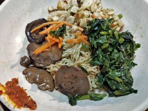 Mushroom noodle at Thunder Tree 擂茶树 - VivoCity in Central Singapore