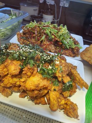 Curry Tempeh and Sweet & Sour Tempeh ~ Circuit Breaker Period Phrase 2 at Thunder Tree 擂茶树 - VivoCity in Central Singapore