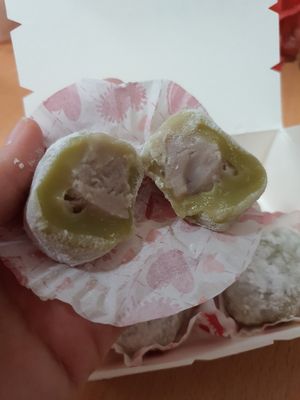 Filled with yam paste Mochi ~ Circuit Breaker Period Phase 2 at Thunder Tree 擂茶树 - VivoCity in Central Singapore