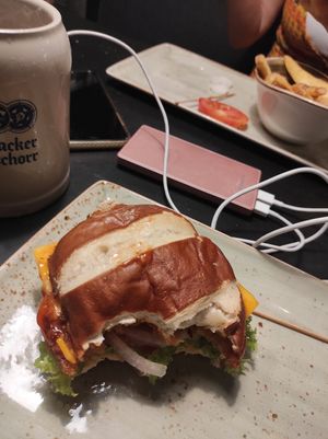 Absolute slop at Hans im Glück - Vivocity  in Central Singapore