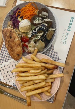 Vegan salad and fries  at Chick Peace 칙피스 - Gangnamgu in Seoul